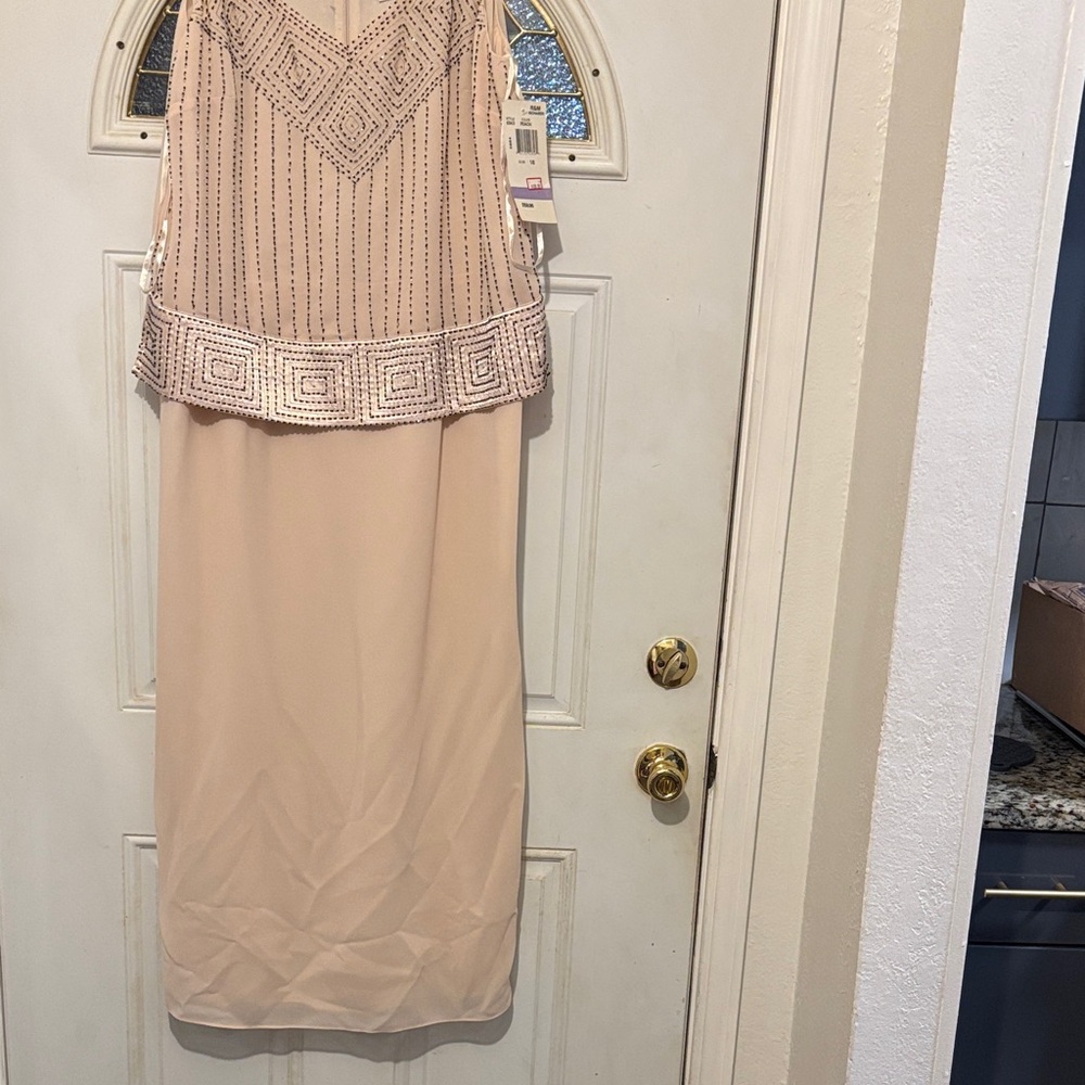 R&M Richards Peach Sleeveless Dress - P2P:23, Length:56